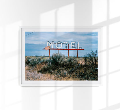 Motel sign, Grand Coulee, Washington by John Margolies