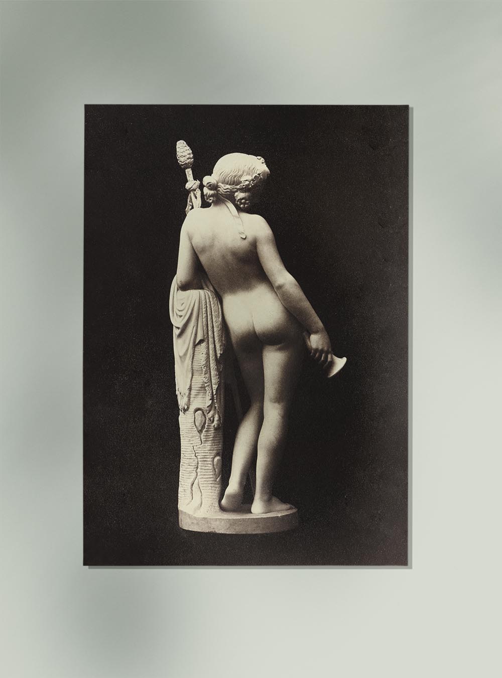 Vintage sculpture naked woman